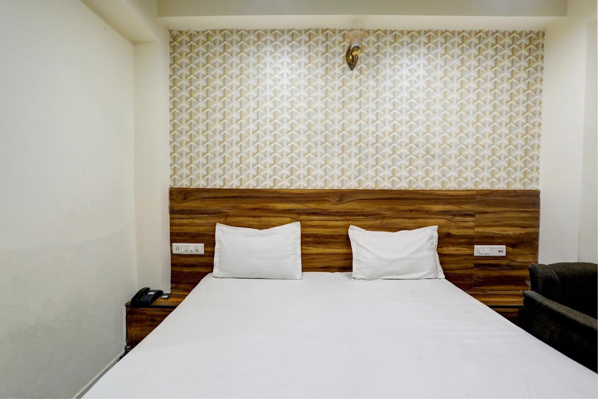 Hotel O Hcn Ludhiana Exterior foto